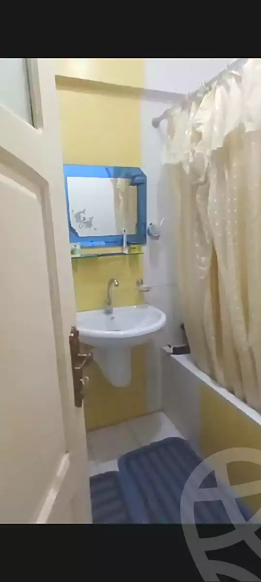 https://aqarmap.com.eg/ar/listing/6904464-for-sale-cairo-6th-of-october-el-ahyaa-neighborhood-4th-neighborhood-5