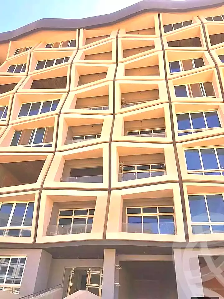 https://aqarmap.com.eg/en/listing/6904471-for-sale-cairo-new-administrative-capital-r7-midtown-condo