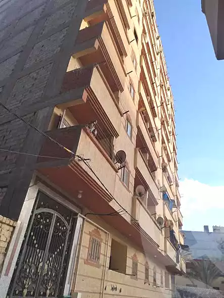 https://aqarmap.com.eg/ar/listing/6905422-for-sale-alexandria-al-agamy-lbytsh-el-hanafeya-st