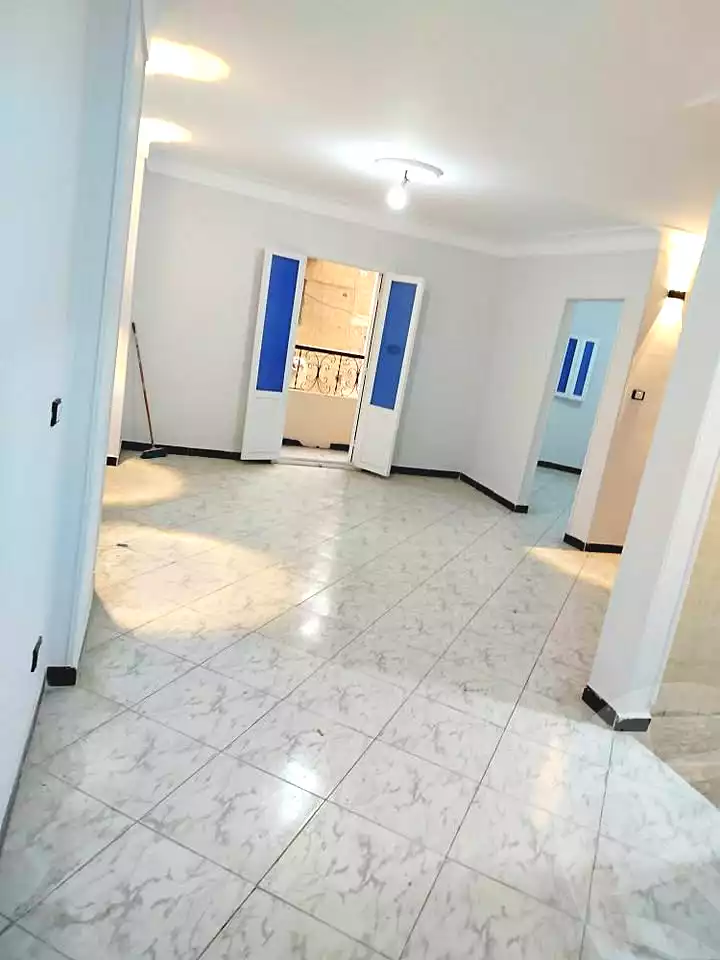https://aqarmap.com.eg/ar/listing/6905662-for-sale-alexandria-sydy-bshr-sydy-bshr-bhry-gamal-abd-el-nasir-st
