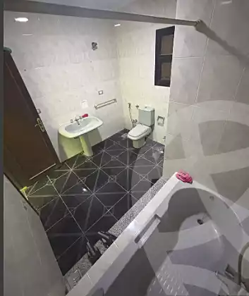 https://aqarmap.com.eg/ar/listing/6906149-for-rent-gharbia-tanta-tanta-city-hasan-radwan-st