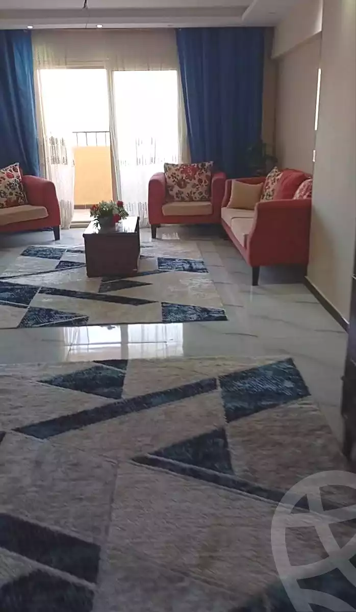 https://aqarmap.com.eg/ar/listing/6906701-for-sale-cairo-helwan-ahmed-enci-st