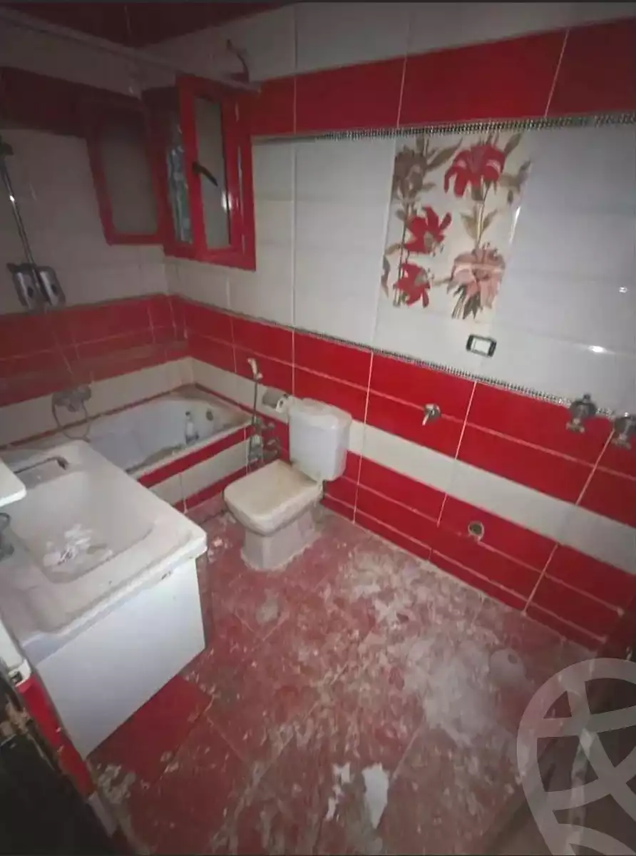 https://aqarmap.com.eg/ar/listing/6906957-for-sale-alexandria-al-agamy-el-hanouvel-radwan-st