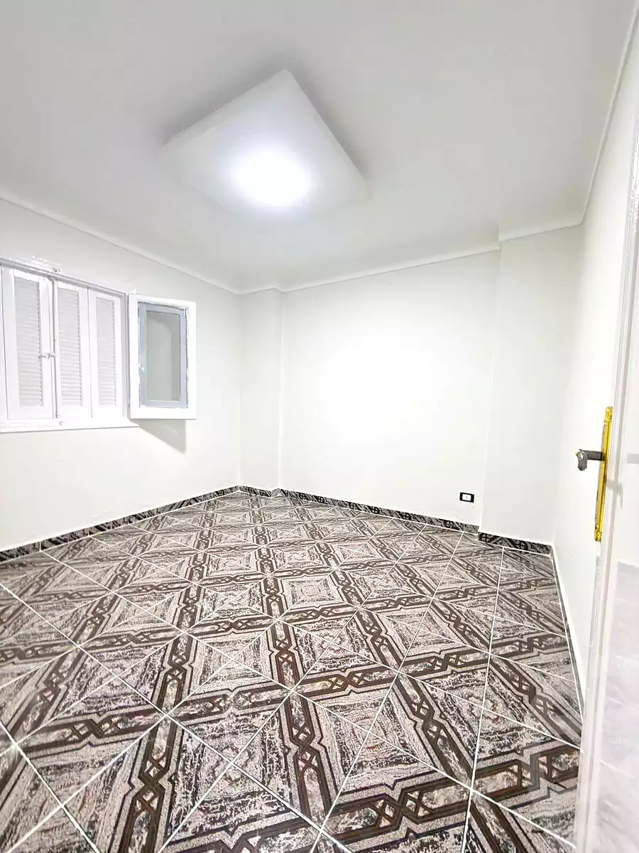 https://aqarmap.com.eg/ar/listing/6907626-for-sale-alexandria-al-agamy-shataa-el-nakheel