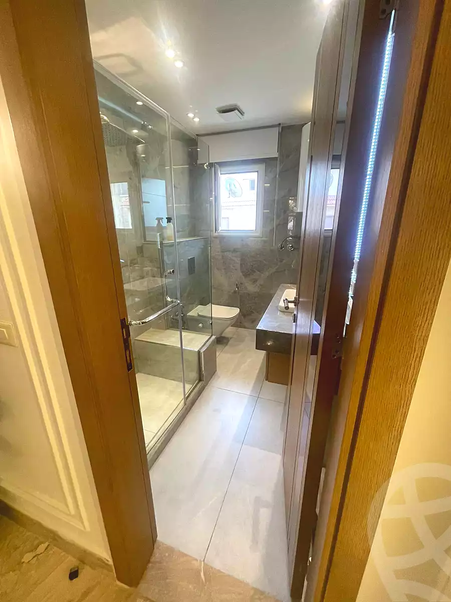 https://aqarmap.com.eg/ar/listing/6907989-for-sale-cairo-new-cairo-el-ahyaa-first-neighborhood-street-1