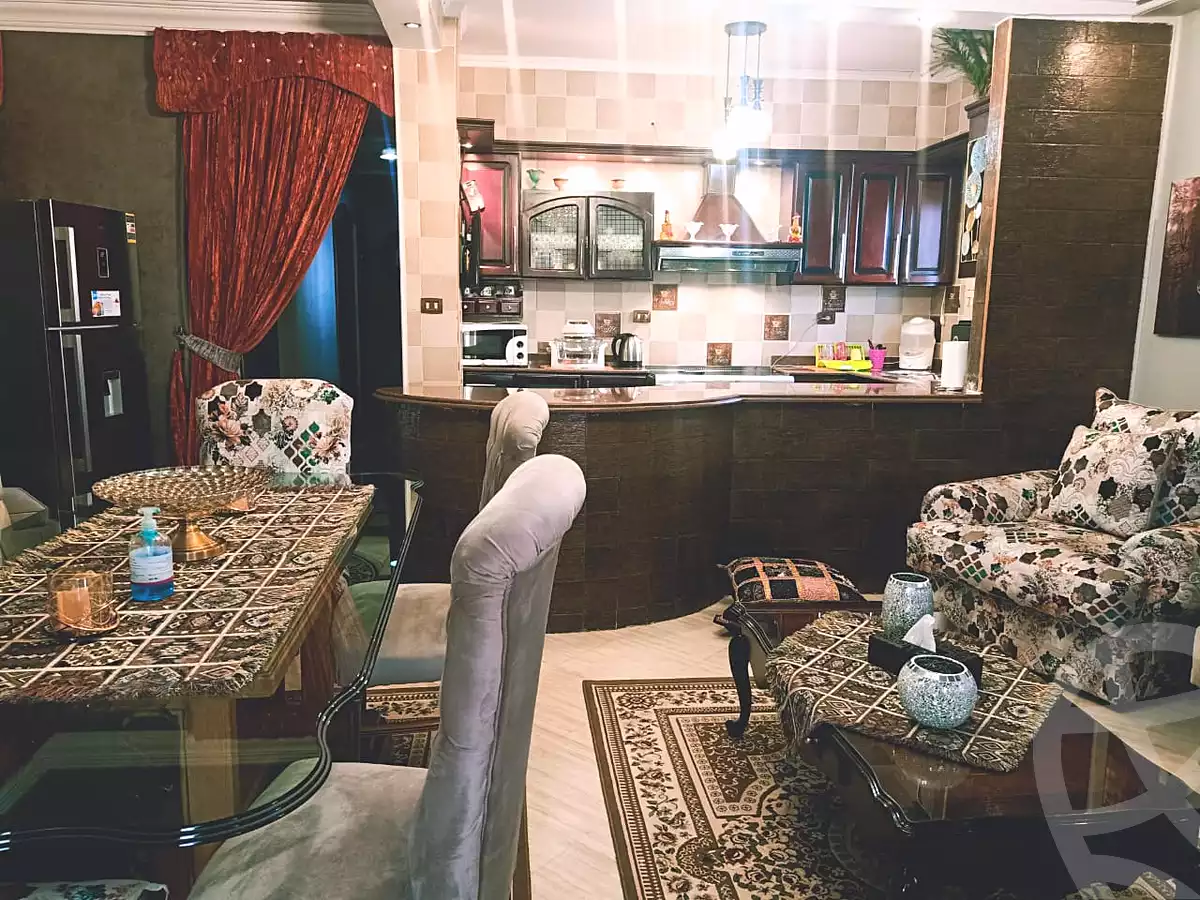 https://aqarmap.com.eg/ar/listing/6908368-for-sale-cairo-el-sheikh-zayed-city-el-hay-elsabeaa-lbstn
