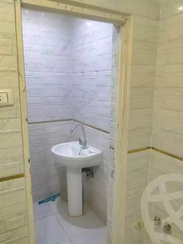 https://aqarmap.com.eg/ar/listing/6908550-for-rent-cairo-15th-of-may-mjwr-16