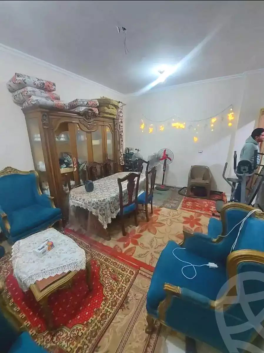 https://aqarmap.com.eg/en/listing/6908580-for-sale-cairo-helwan-el-shareaa-el-sharby-st