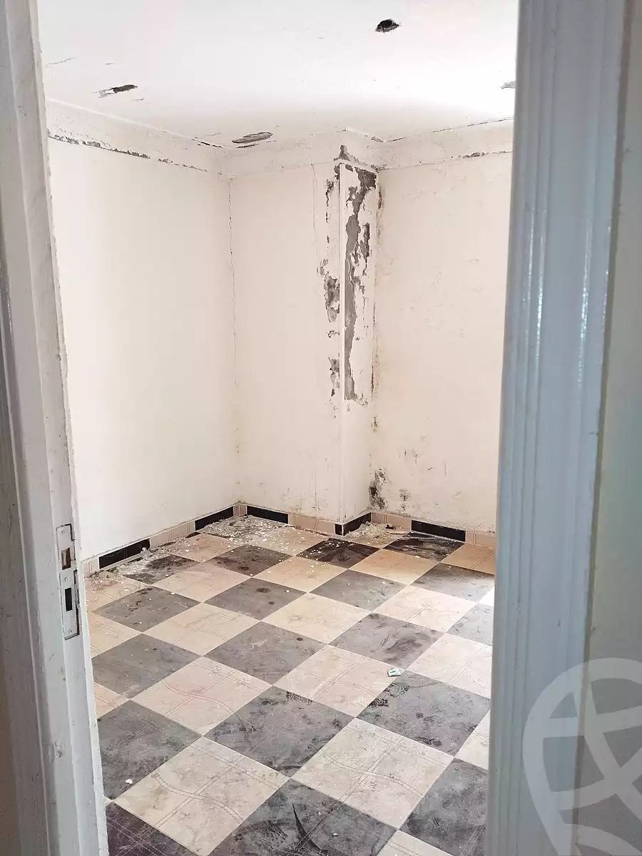 https://aqarmap.com.eg/en/listing/6908822-for-sale-alexandria-al-agamy-el-hanouvel-al-haded-we-al-soulb-st
