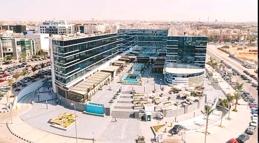 https://aqarmap.com.eg/ar/listing/6908920-for-rent-cairo-new-cairo-compounds-tryfywm-skwyr-mwl-nm-llttwyr