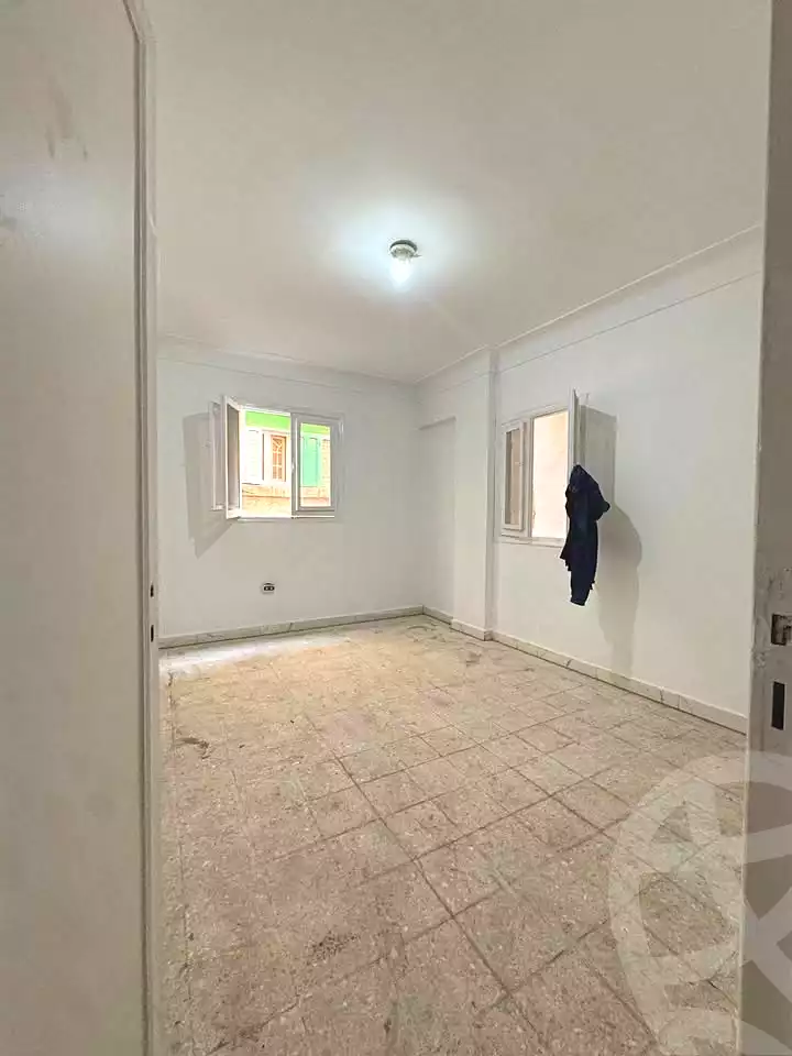 https://aqarmap.com.eg/ar/listing/6909356-for-rent-alexandria-al-agamy-el-hanouvel