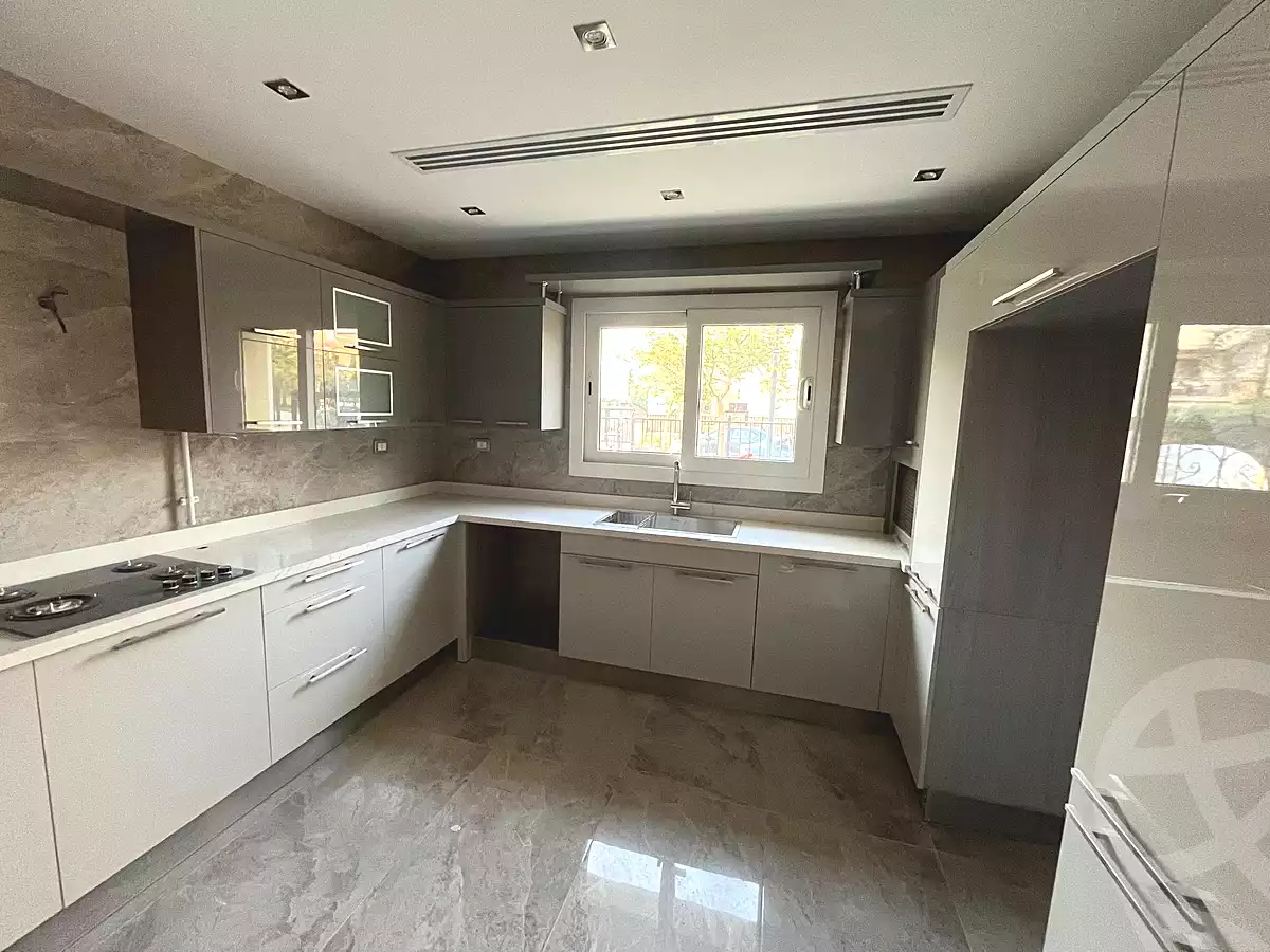 https://aqarmap.com.eg/ar/listing/6909394-for-sale-cairo-new-cairo-compounds-eastown-eastown-parks