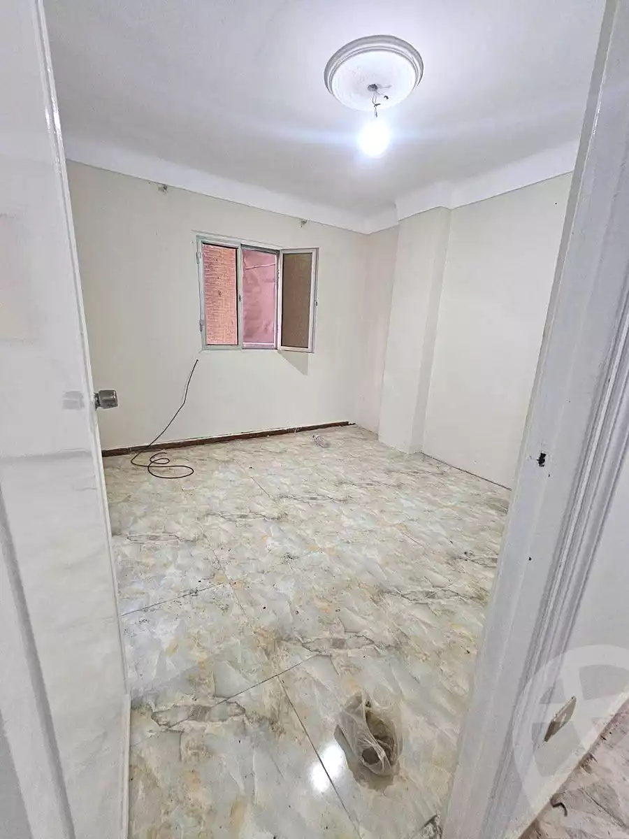 https://aqarmap.com.eg/ar/listing/6910103-for-sale-alexandria-al-agamy-el-hanouvel-radwan-st