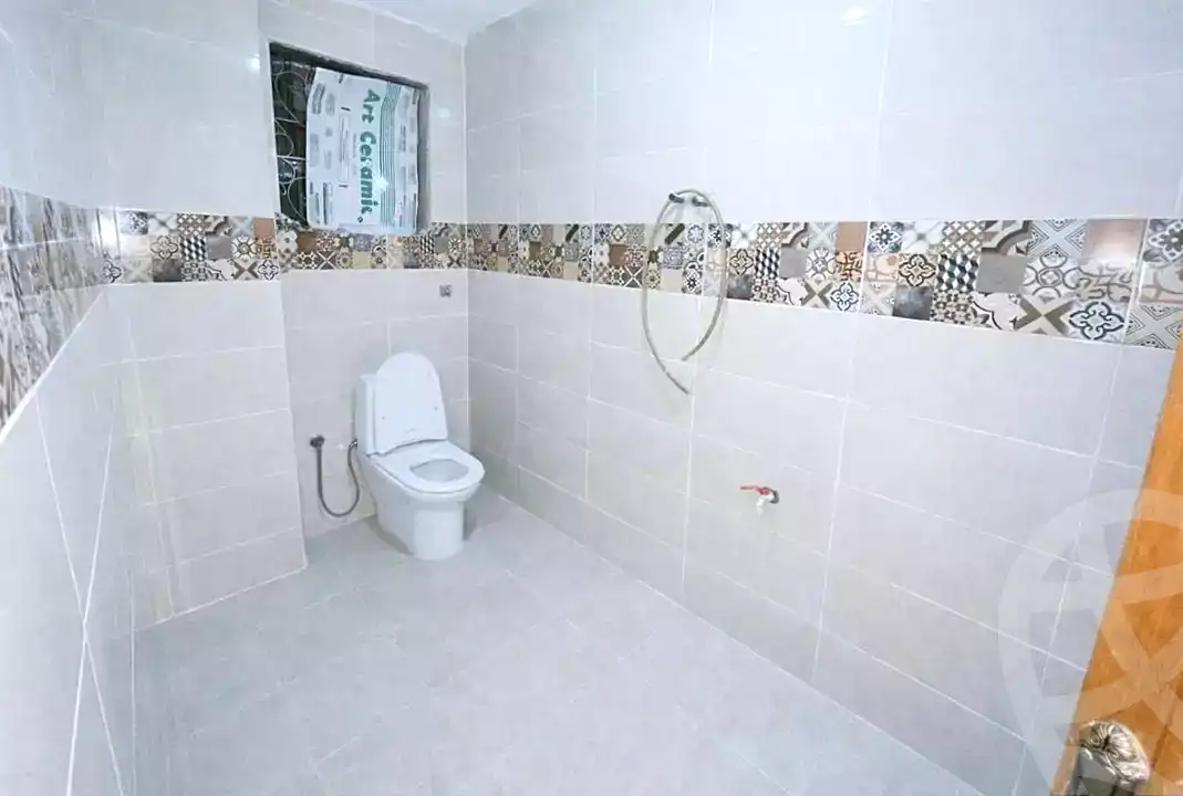 https://aqarmap.com.eg/ar/listing/6910575-for-sale-alexandria-sydy-bshr-sydy-bshr-bhry-shr-mhmwd-l-yswy