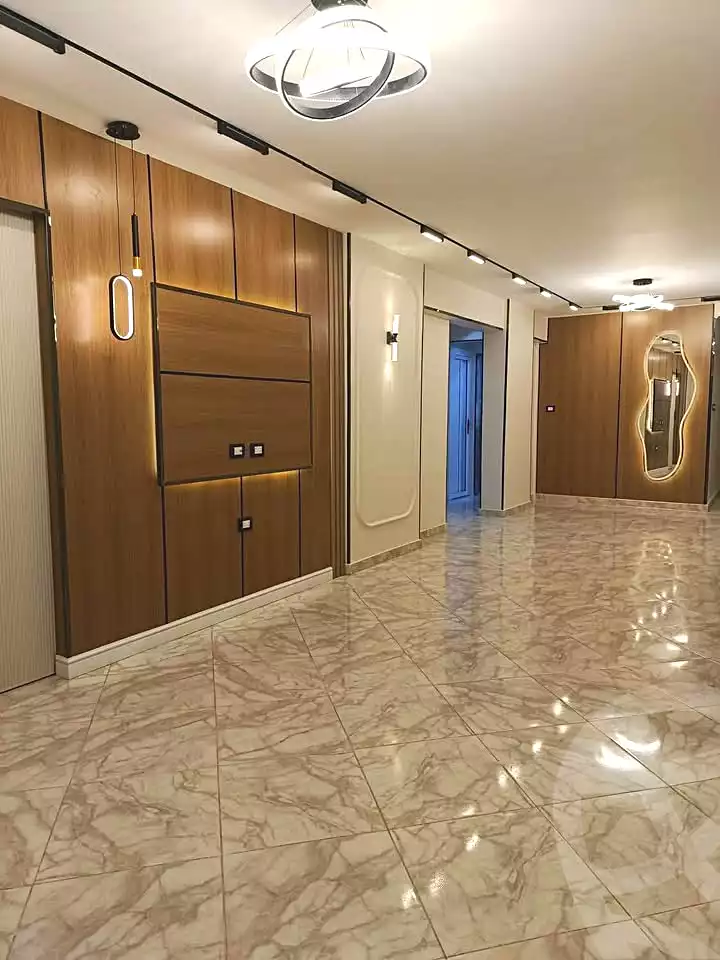 https://aqarmap.com.eg/ar/listing/6912567-for-sale-alexandria-al-agamy-bw-ywsf