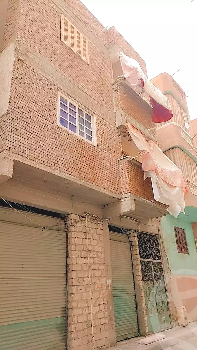 https://aqarmap.com.eg/en/listing/6912733-for-sale-alexandria-al-agamy-el-hanouvel-radwan-st