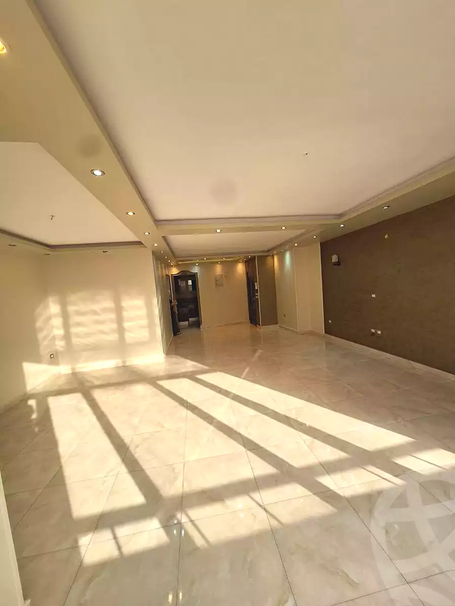 https://aqarmap.com.eg/ar/listing/6912808-for-rent-cairo-el-maadi-compounds-darna-compound