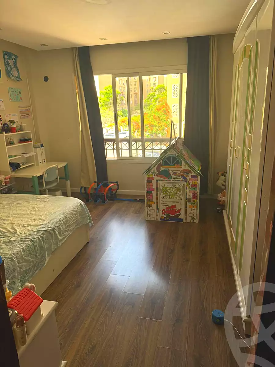 https://aqarmap.com.eg/ar/listing/6913198-for-sale-cairo-new-cairo-compounds-mivida-mivida-business-park-emaar