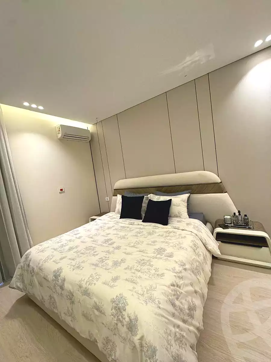https://aqarmap.com.eg/ar/listing/6695684-for-sale-cairo-el-sheikh-zayed-city-compounds-dh-drys