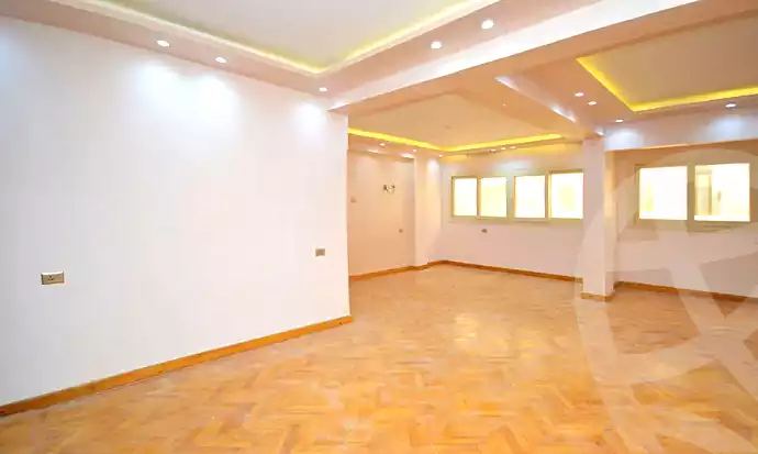 https://aqarmap.com.eg/ar/listing/6913889-for-rent-alexandria-ganaklis