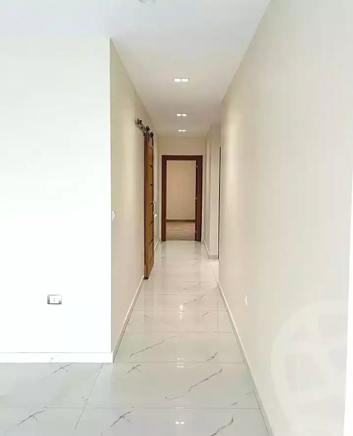 https://aqarmap.com.eg/ar/listing/6915155-for-rent-cairo-new-cairo-compounds-lakeview-residence