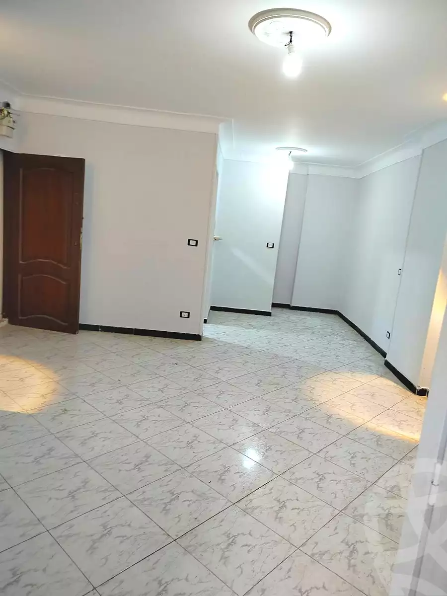 https://aqarmap.com.eg/ar/listing/6915992-for-sale-alexandria-sydy-bshr