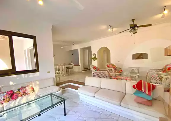 https://aqarmap.com.eg/ar/listing/6916003-for-rent-alexandria-al-agamy-lbytsh-el-hanafeya-st