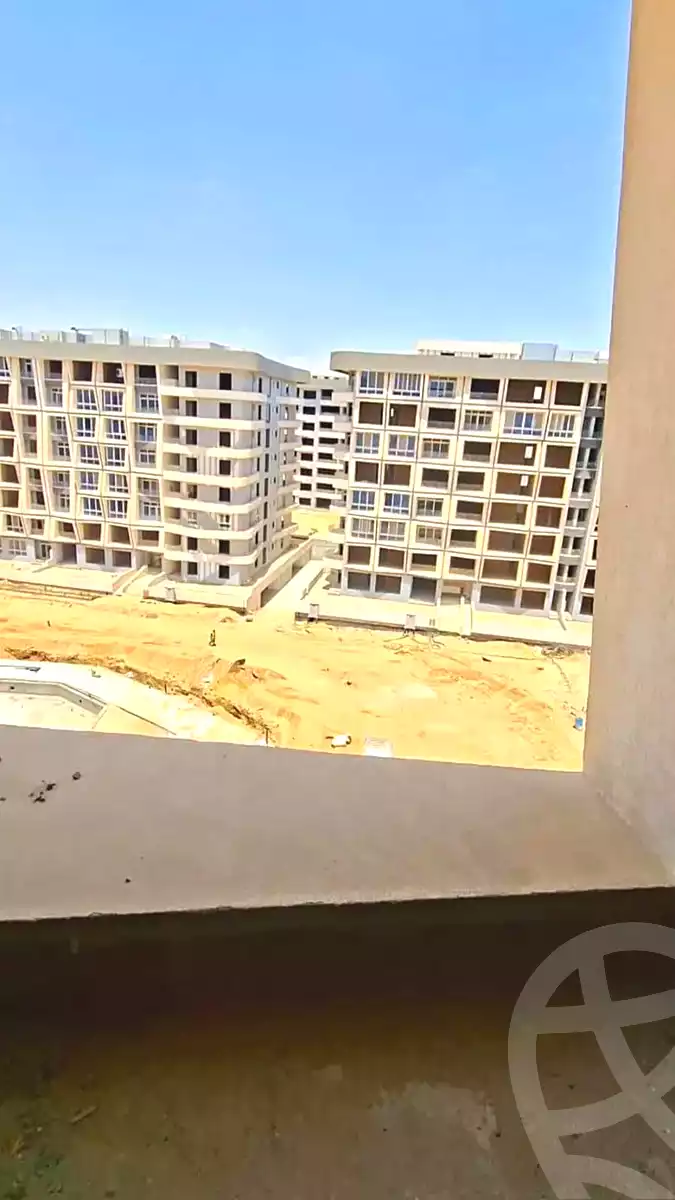 https://aqarmap.com.eg/ar/listing/6917145-for-sale-cairo-new-administrative-capital-r7-midtown-condo