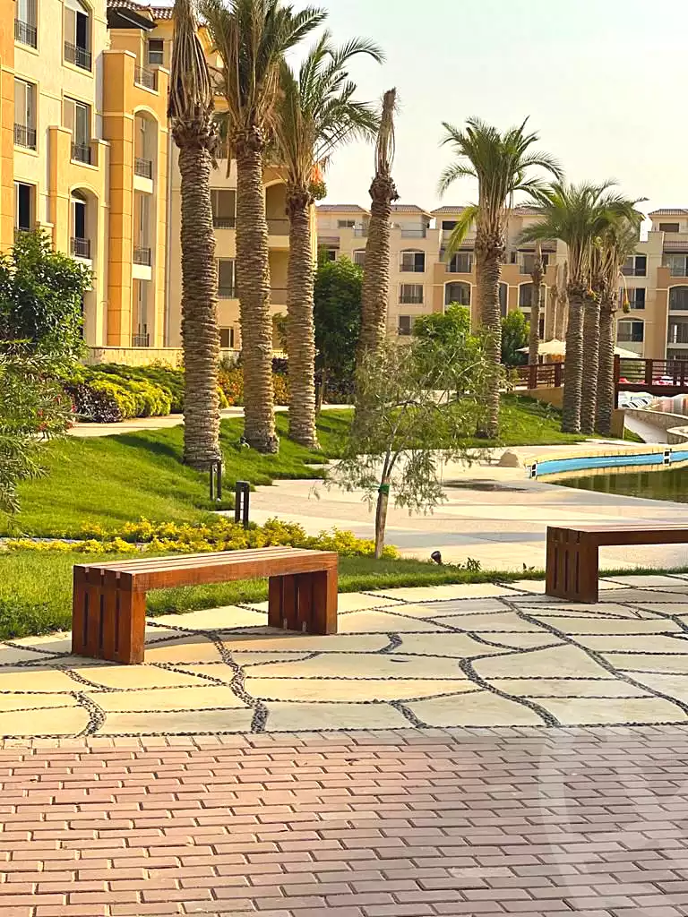 https://aqarmap.com.eg/en/listing/6917175-for-sale-cairo-new-cairo-compounds-stwn-ryzydns-by-ar-y-llttwyr