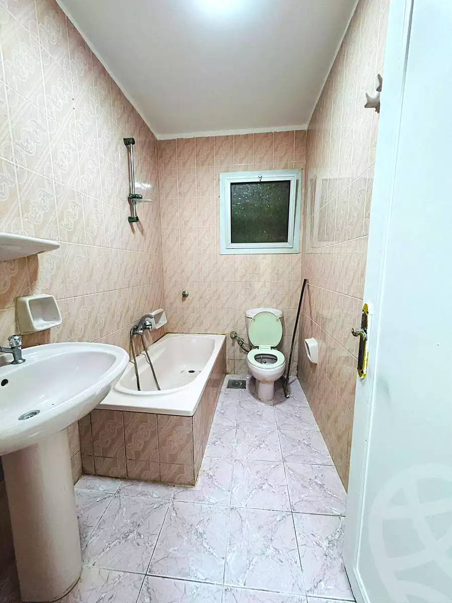 https://aqarmap.com.eg/en/listing/6917814-for-sale-alexandria-al-agamy-shataa-el-nakheel