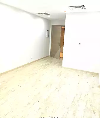 https://aqarmap.com.eg/ar/listing/6917908-for-rent-cairo-new-cairo-compounds-tryfywm-byzns-kwmblks-nm-llttwyr