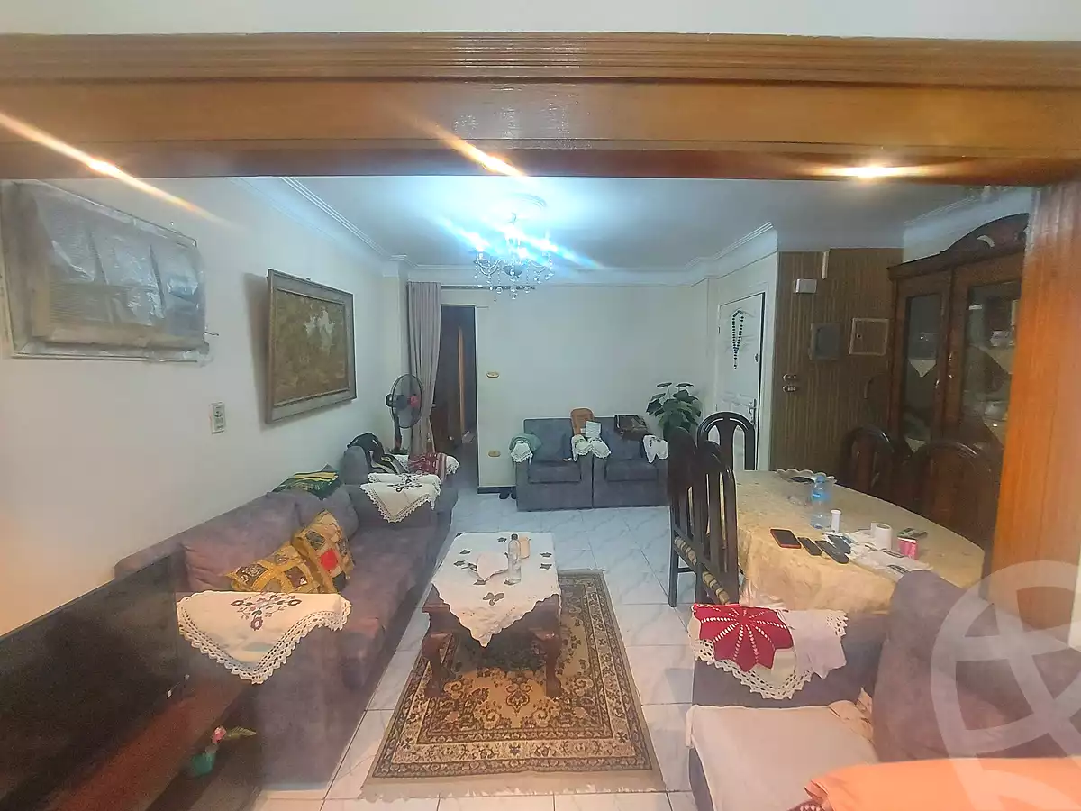 https://aqarmap.com.eg/ar/listing/6918060-for-sale-cairo-helwan-zou-el-fekar-basha-st