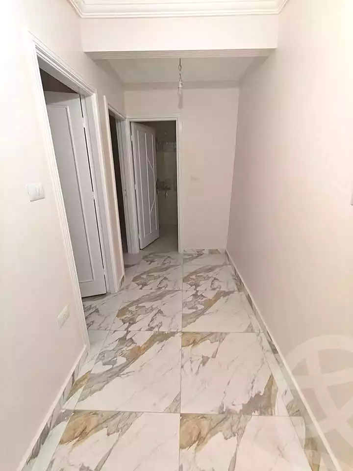 https://aqarmap.com.eg/ar/listing/6918107-for-sale-alexandria-miami-shr-jml-bd-lnsr