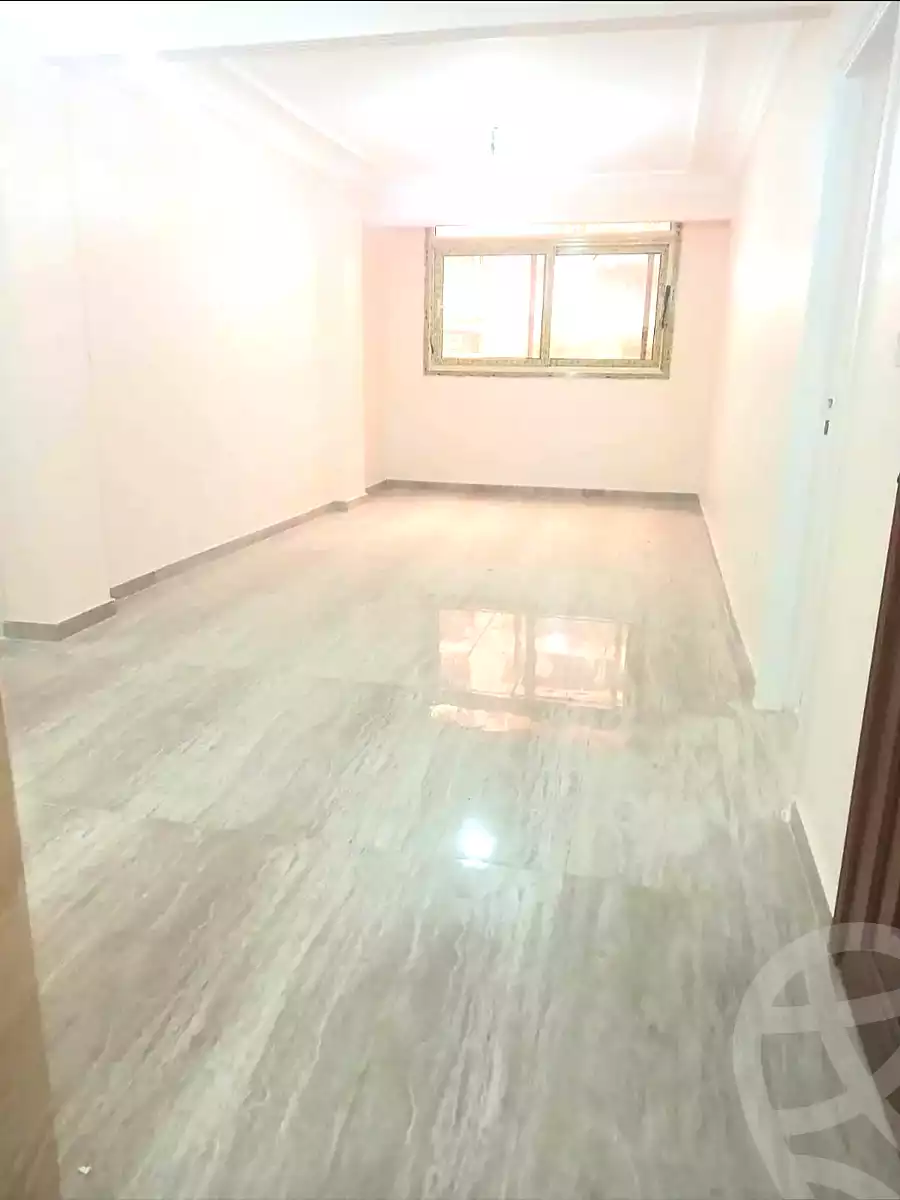 https://aqarmap.com.eg/ar/listing/6918626-for-sale-alexandria-el-mandara-shr-jml-bd-lnsr