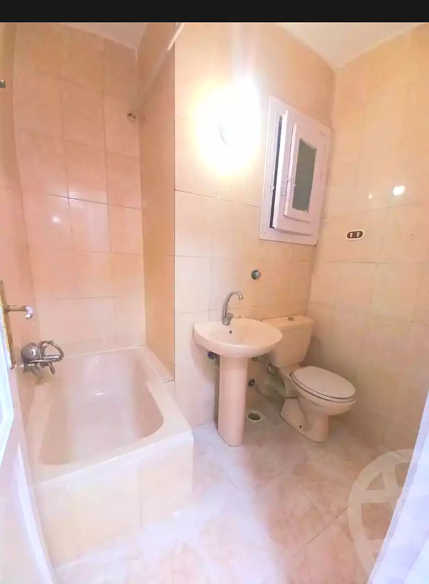 https://aqarmap.com.eg/ar/listing/6918634-for-sale-alexandria-al-agamy-shataa-el-nakheel