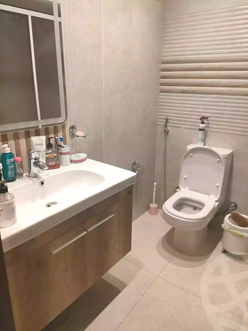 https://aqarmap.com.eg/ar/listing/6919723-for-sale-cairo-new-cairo-compounds-mivida-mivida-business-park-emaar