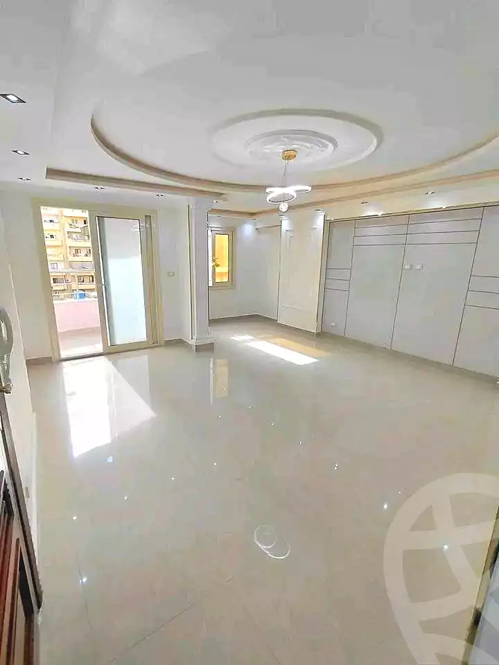 https://aqarmap.com.eg/ar/listing/6919868-for-sale-alexandria-sydy-bshr-sydy-bshr-bhry-street-15