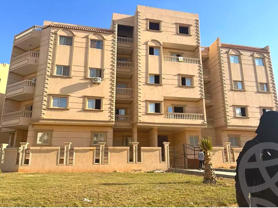 https://aqarmap.com.eg/ar/listing/6919969-for-sale-cairo-el-shorouk-lmntq-lsds-neighbourhood-2