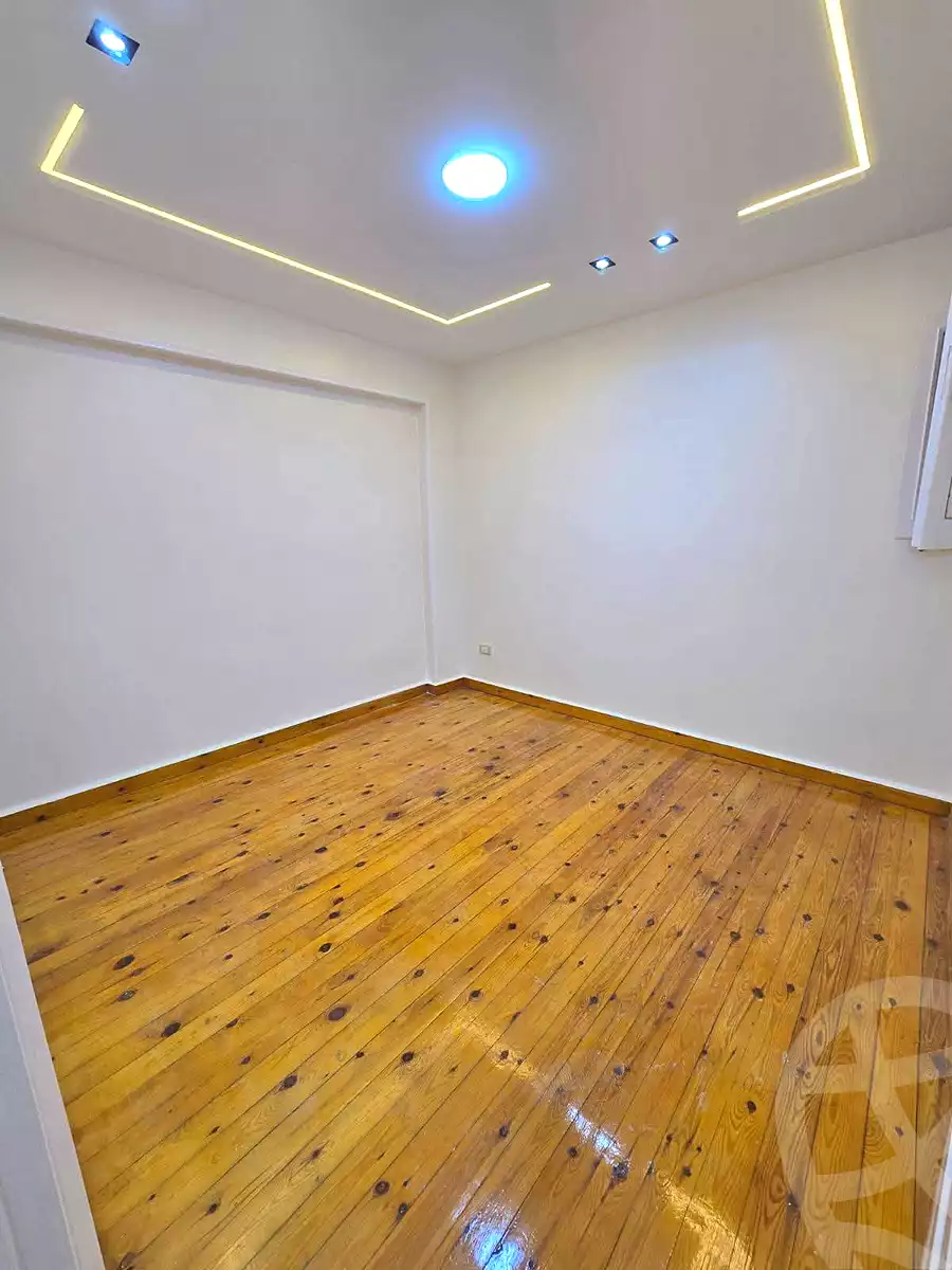 https://aqarmap.com.eg/ar/listing/6919974-for-sale-alexandria-miami-el-sebaey-st