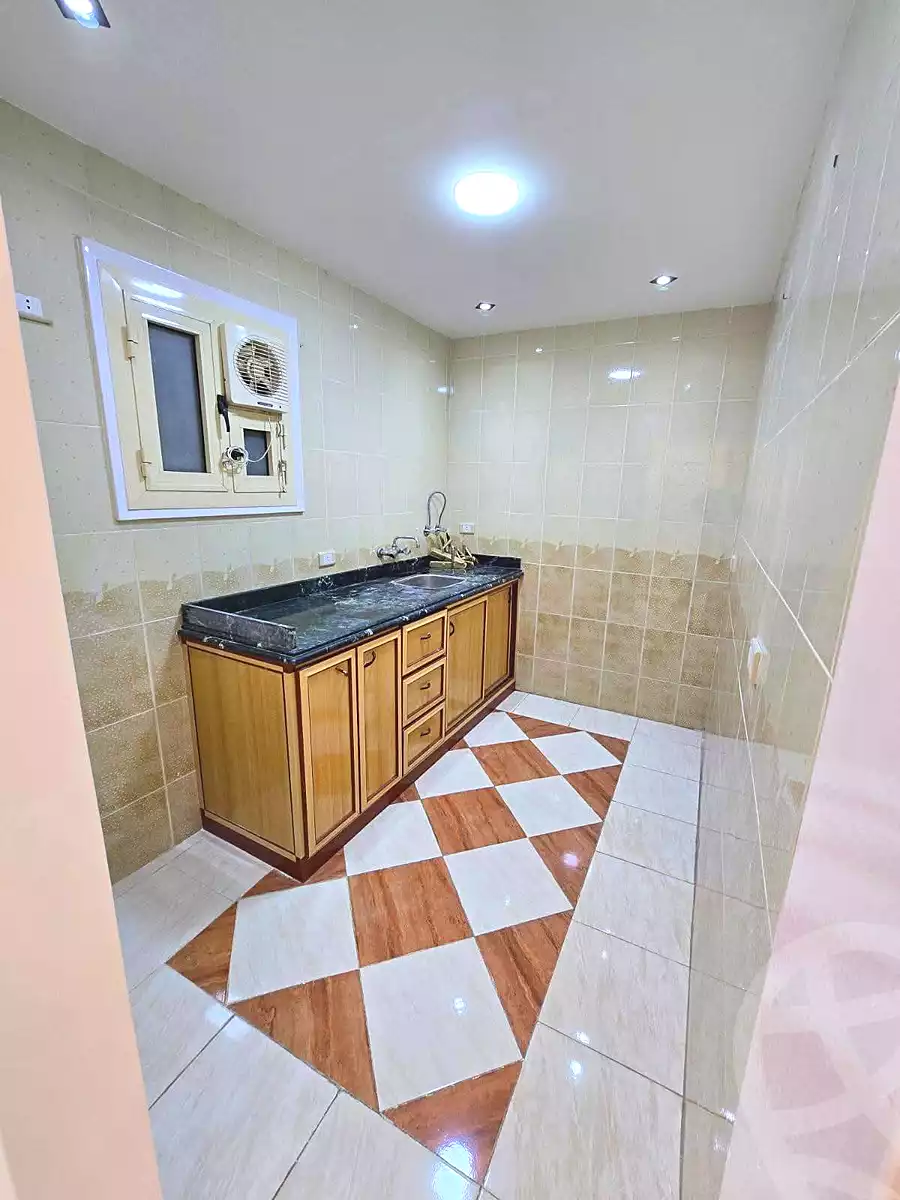 https://aqarmap.com.eg/ar/listing/6919974-for-sale-alexandria-miami-el-sebaey-st