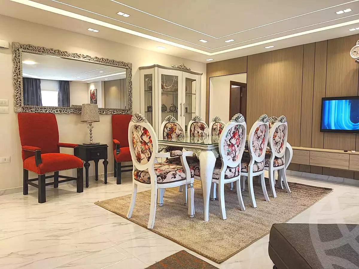 https://aqarmap.com.eg/ar/listing/6920001-for-rent-cairo-el-sheikh-zayed-city-compounds-el-khamayel