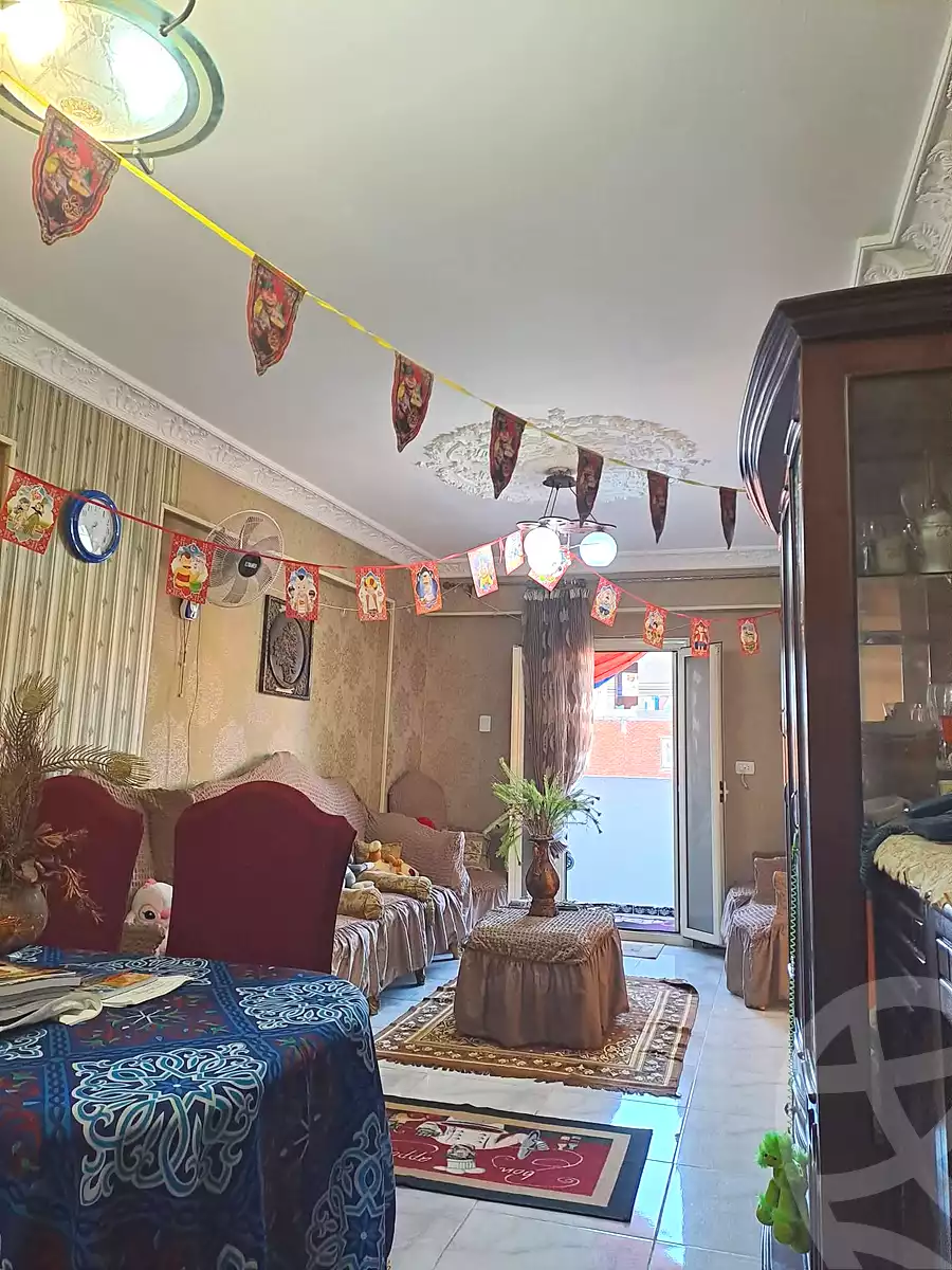 https://aqarmap.com.eg/en/listing/6920295-for-sale-alexandria-moharram-bey-erfan-st