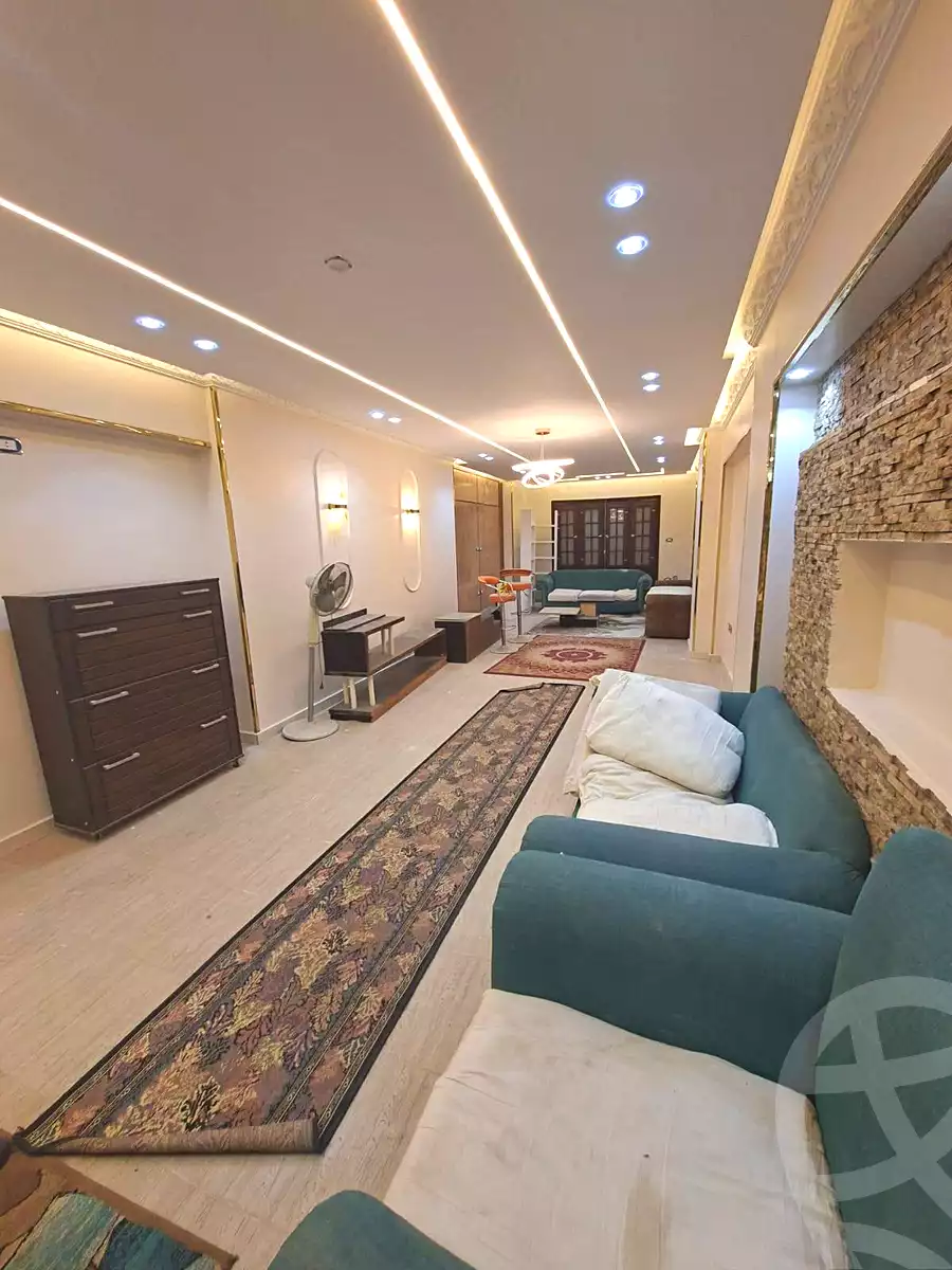 https://aqarmap.com.eg/en/listing/6920551-for-sale-cairo-helwan-helwan-el-sharkeya-mostafa-safwat-st