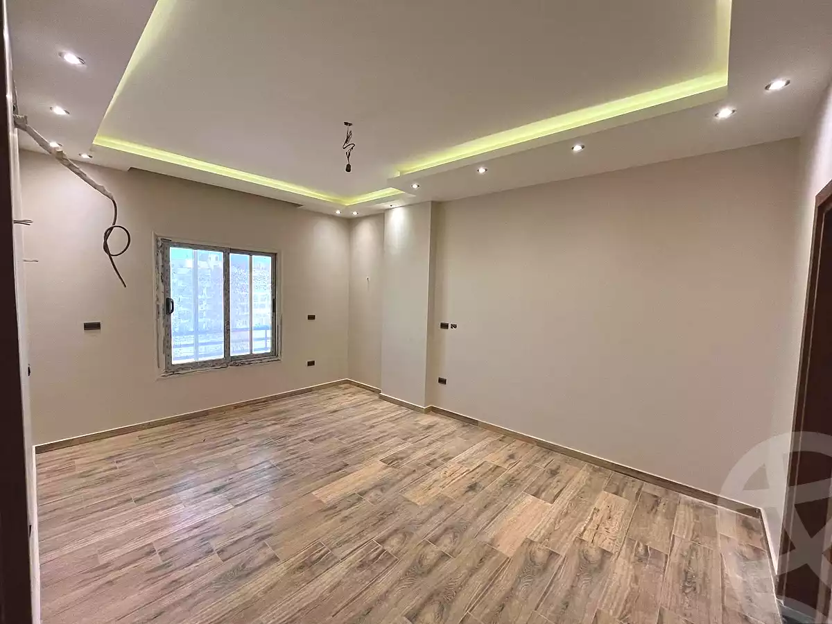 https://aqarmap.com.eg/ar/listing/6920668-for-rent-cairo-new-cairo-el-lotus-lotus-north-lmntq-lkhms-llwts-lshmly