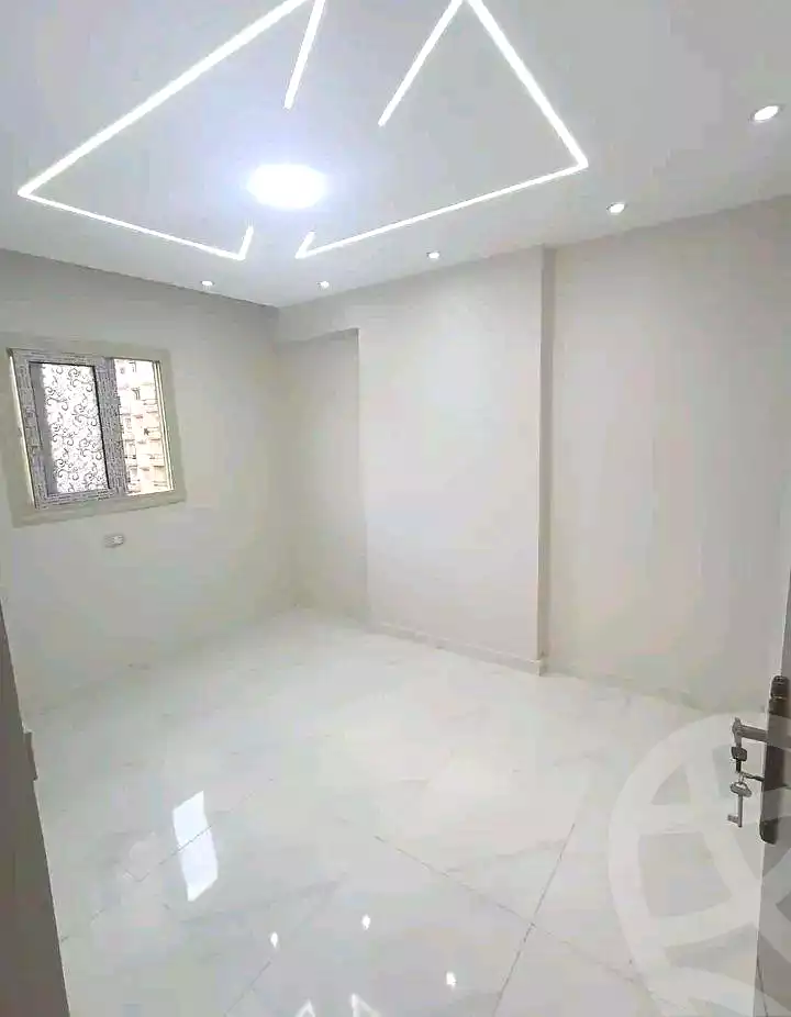 https://aqarmap.com.eg/en/listing/6920974-for-sale-alexandria-sydy-bshr-sydy-bshr-bhry-street-16