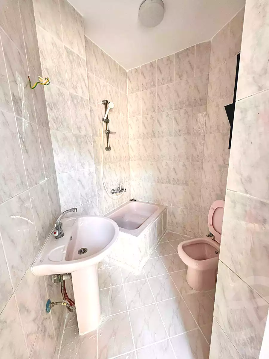 https://aqarmap.com.eg/ar/listing/6921302-for-sale-alexandria-al-agamy-shataa-el-nakheel