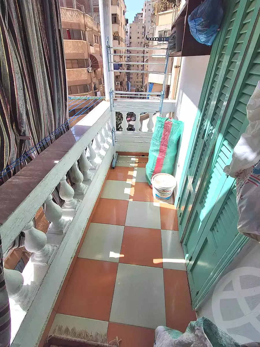 https://aqarmap.com.eg/ar/listing/6921592-for-sale-alexandria-sydy-bshr-sydy-bshr-bhry-gamal-abd-el-nasir-st