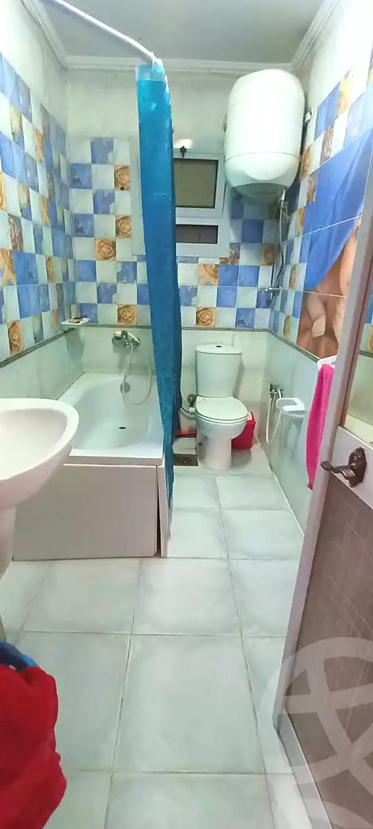 https://aqarmap.com.eg/ar/listing/6921765-for-sale-cairo-helwan-helwan-el-sharkeya-ryad-pasha-st
