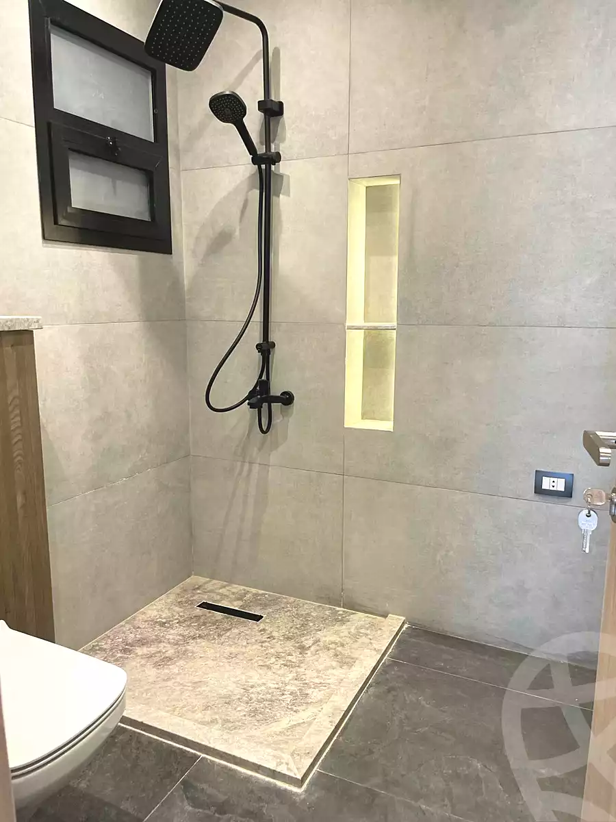 https://aqarmap.com.eg/ar/listing/6922132-for-sale-cairo-new-cairo-compounds-villette-kmbwnd-sky-kwndwz-swdyk-villette