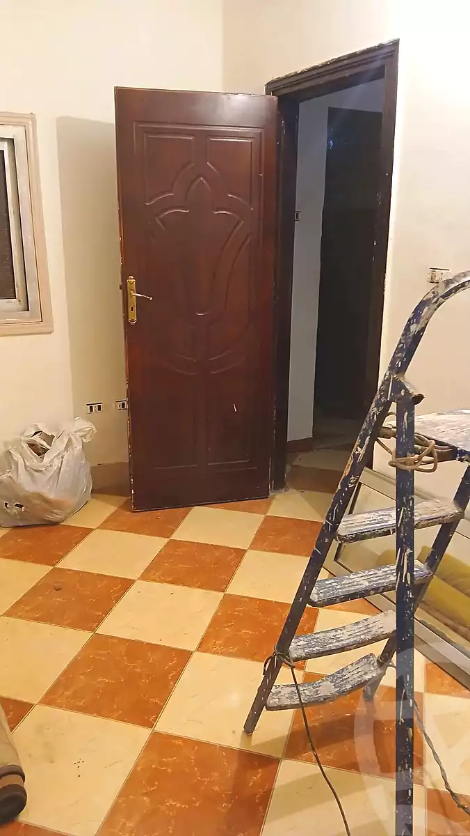 https://aqarmap.com.eg/ar/listing/6922294-for-sale-cairo-shoubra-jzyr-bdrn-ahmed-badawi-st